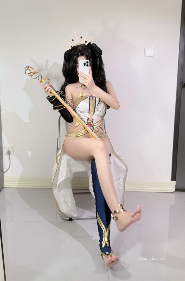 26041916  希尔薇 - 11月福利 56P-32M