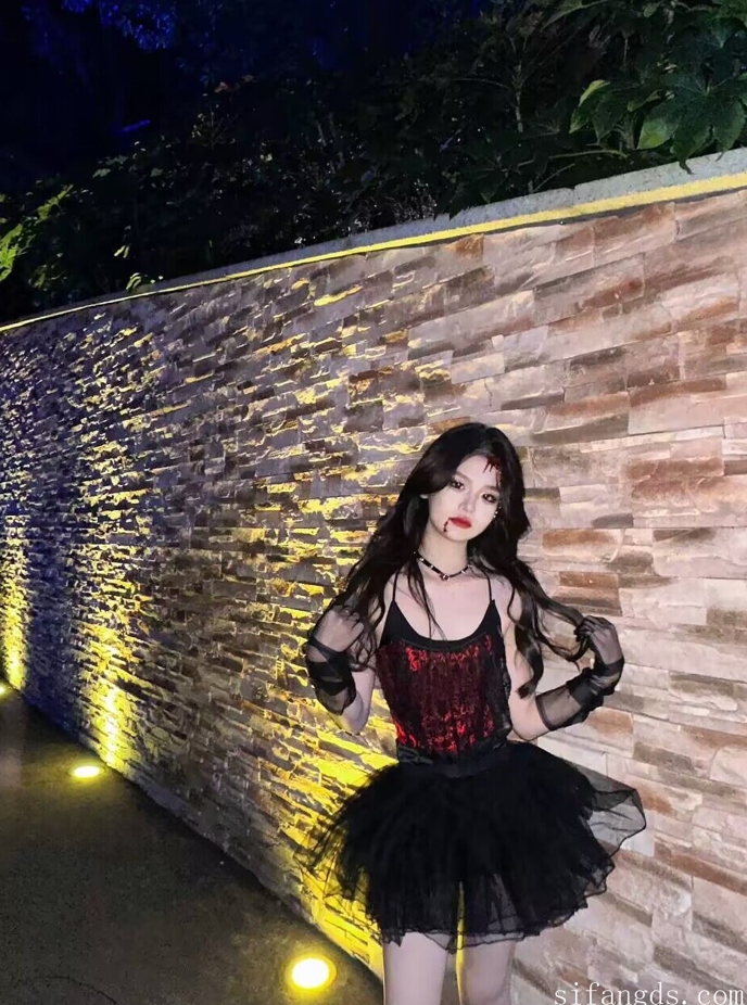 26042917   四川传媒学院徐焕 推特合集 112P+10V-1.31G