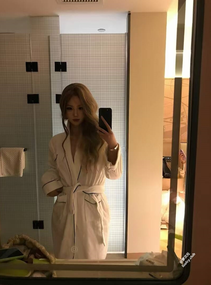 26032919   杨枝甘露真难喝 推特合集 270P+17V-913M