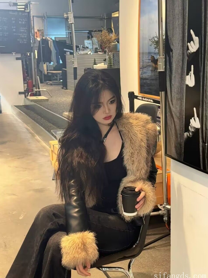 26042917   四川传媒学院徐焕 推特合集 112P+10V-1.31G