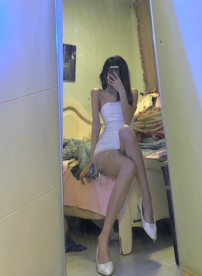 26041303   上戏腐女 推特合集 48P+36V-3.27G