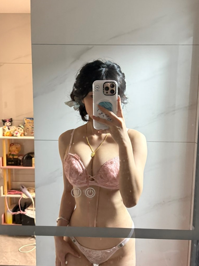 26042912   Sunny77 推特合集 546P+934V-2.62G