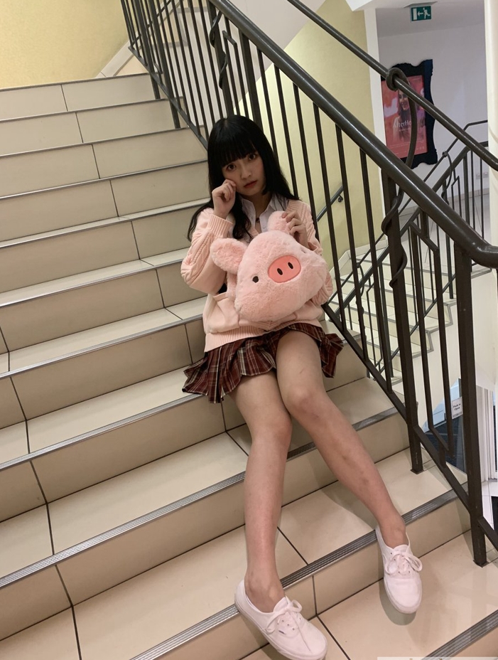 26042920   一只云烧 大合集（写真+推特+OF+TikTok)  1993P+219V-10.2G