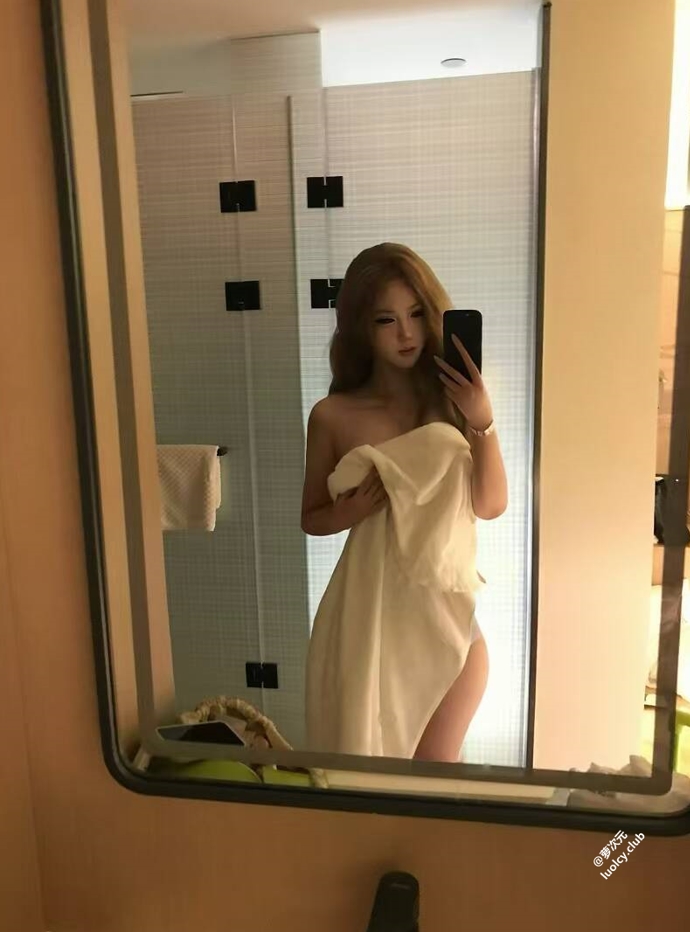 26032919   杨枝甘露真难喝 推特合集 270P+17V-913M