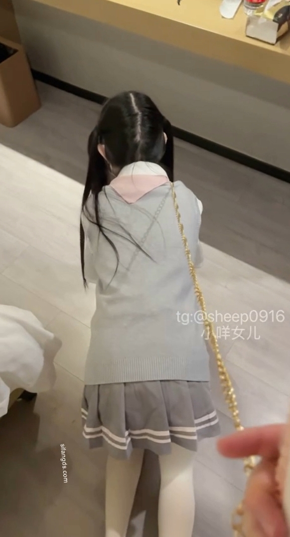 26041317   小咩女儿 推特合集 12P+88V-2.29G