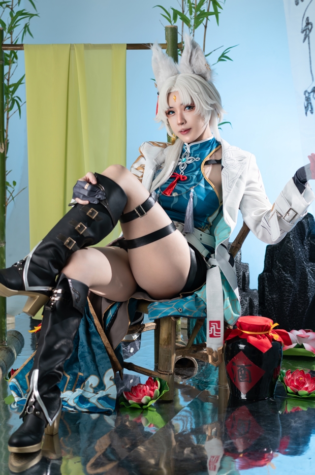 26040704   Hatori Sama - 崩坏 飞霄 60P-254M