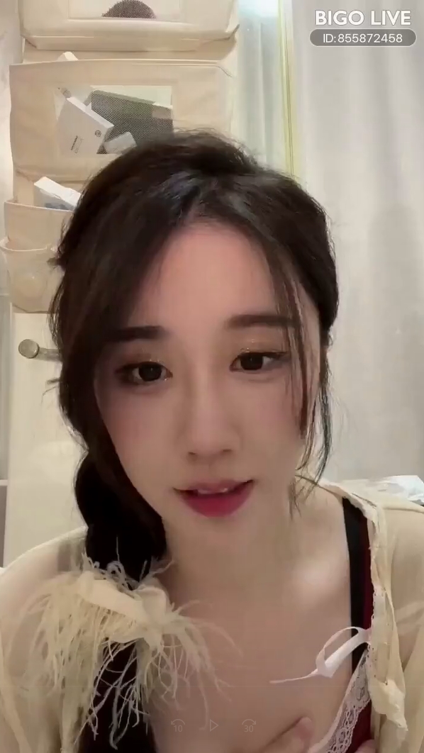 26042215   B站 轩子巨2兔 舰长合集 6V-365M