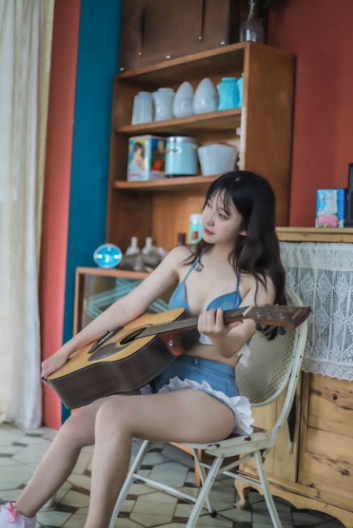 26040412  奇行家狗崽 11套合集 285P-3.33G