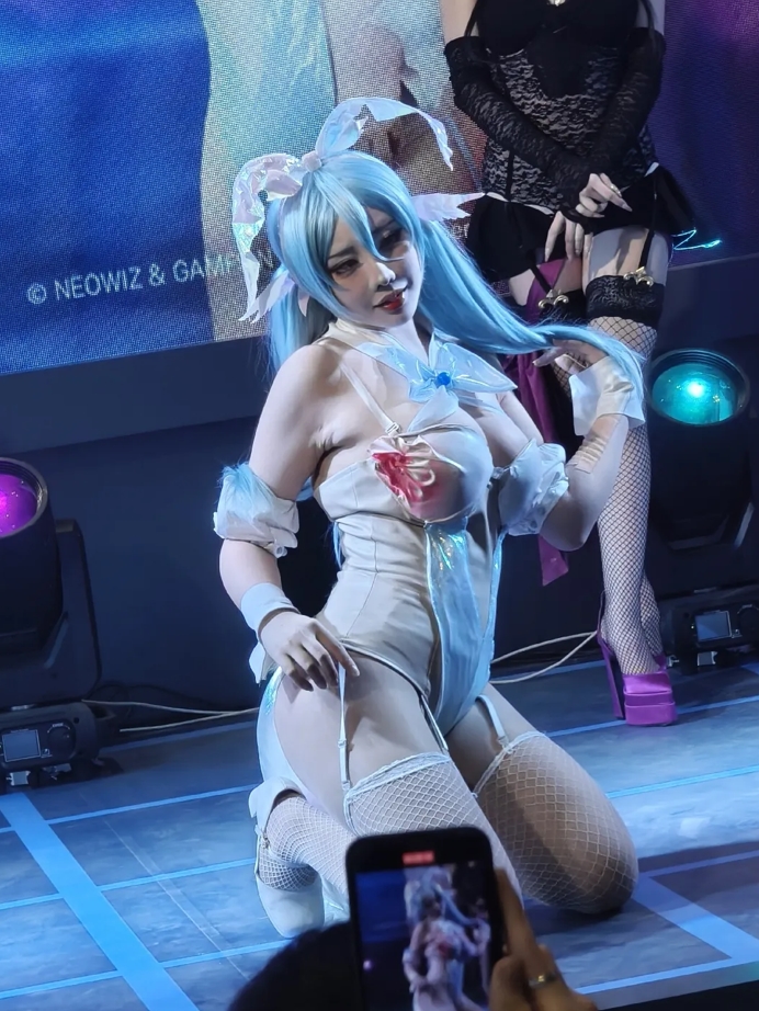 26040113   yasal - 漫展 兔女郎 33P+1V-477M