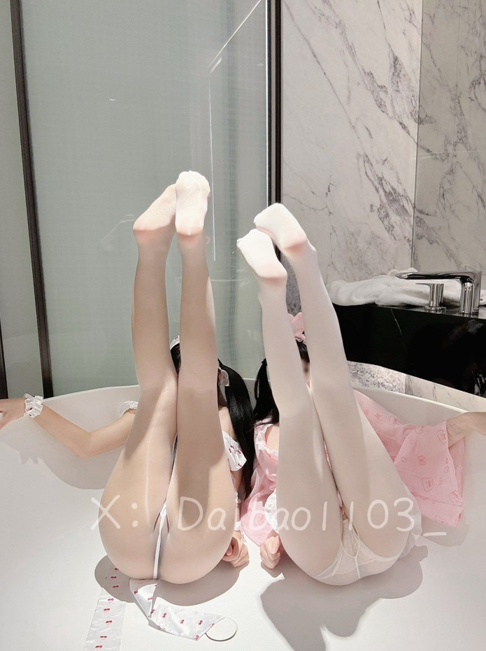 26051309   一枚呆呆 推特合集 78P+105V-265M