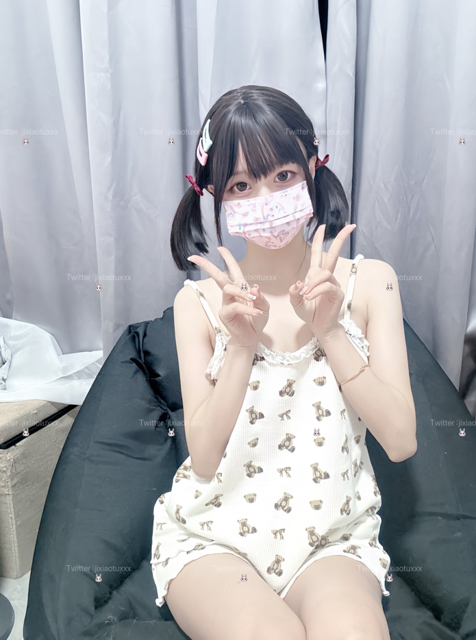 26062308   姬小兔不爱吃野梅 推特合集 384P+14V-142M