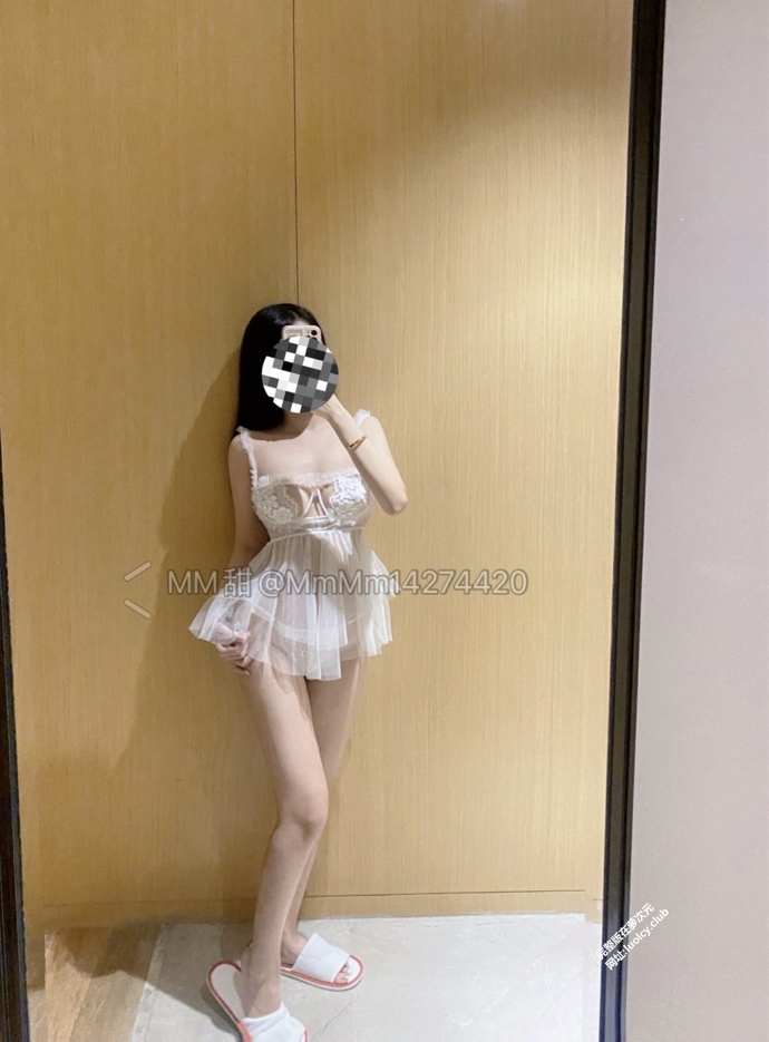 26062302  MM甜(漫漫) 推特合集 305P+73V-2.24G