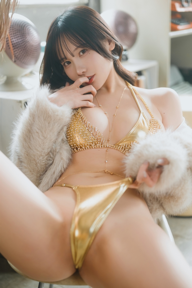 26062711  けん研 (けんけん) - SILVER&amp;GOLD  Photobook 220P-2.04G