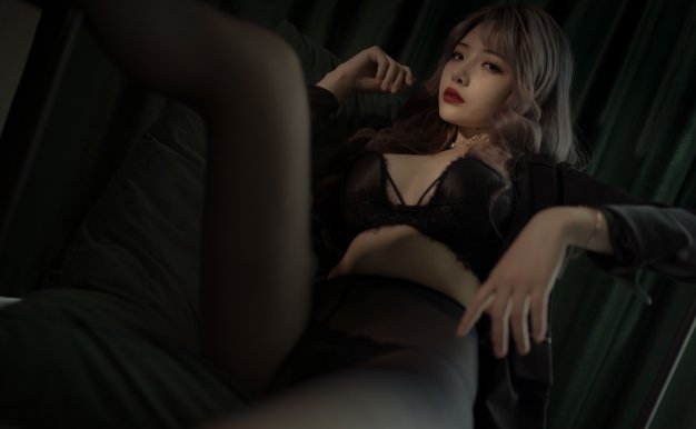 [011]雯妹不讲道理-西装 [秒传][25P-370MB]