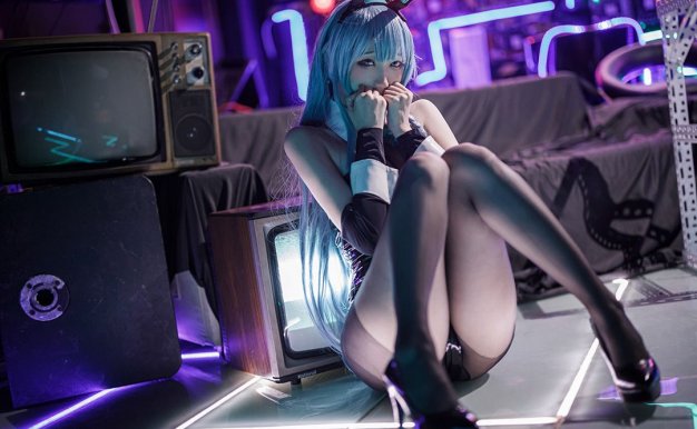 [058]周叽是可爱兔兔-树城兔兔 [28P-426MB]