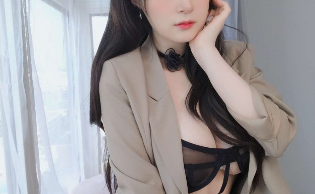 001 白银81 – [Fantia] 2023年03月 [296P5V-1022.72MB] [CyberFile]